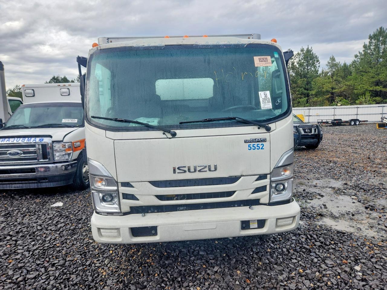 2023 Isuzu NPR HD BOX Truck