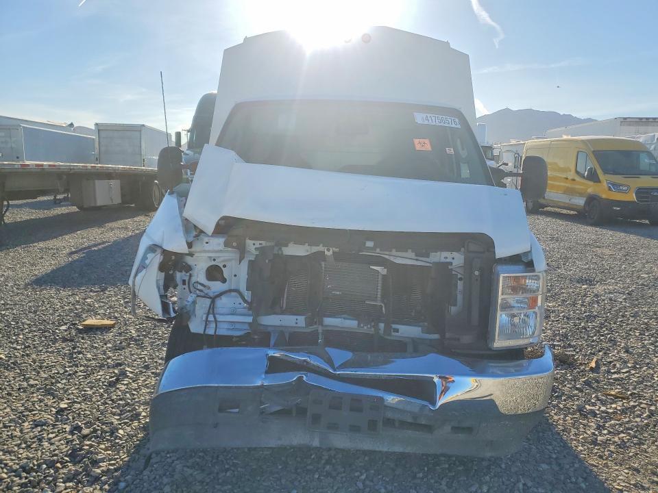 2024 Ford E350 Utility / Service Truck