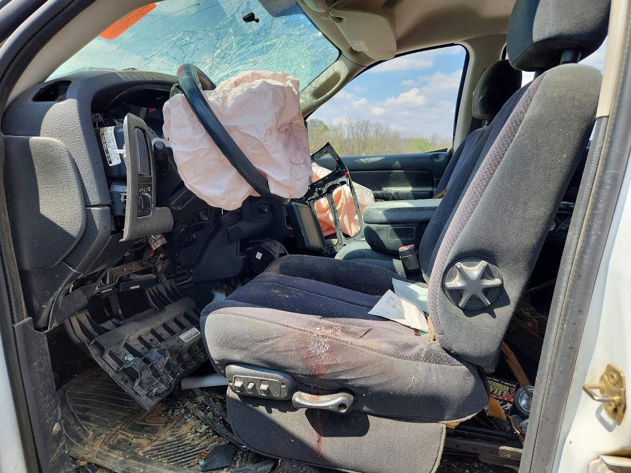 2004 Dodge RAM 1500 ST