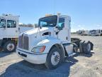 2015 Kenworth T330 Semi Truck