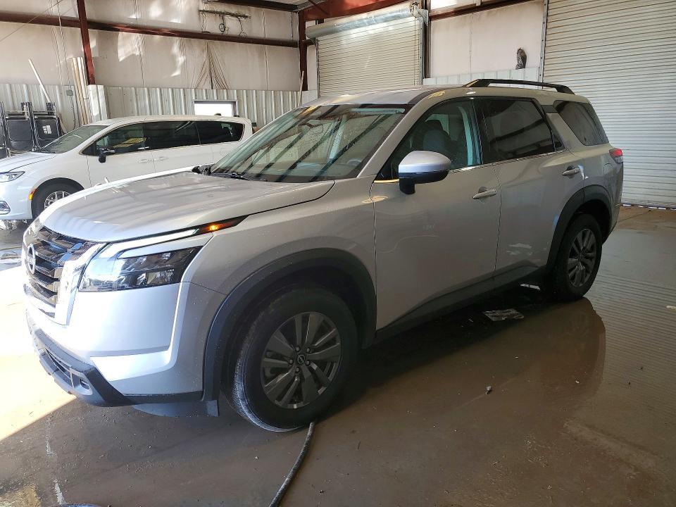 2025 Nissan Pathfinder sv