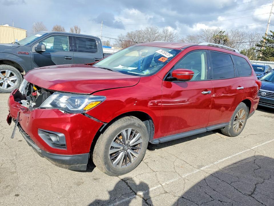 2018 Nissan Pathfinder sv