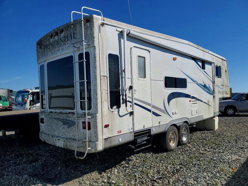 2006 Holiday Presidential Camper