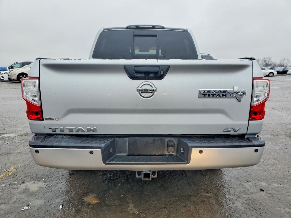 2017 Nissan Titan SV