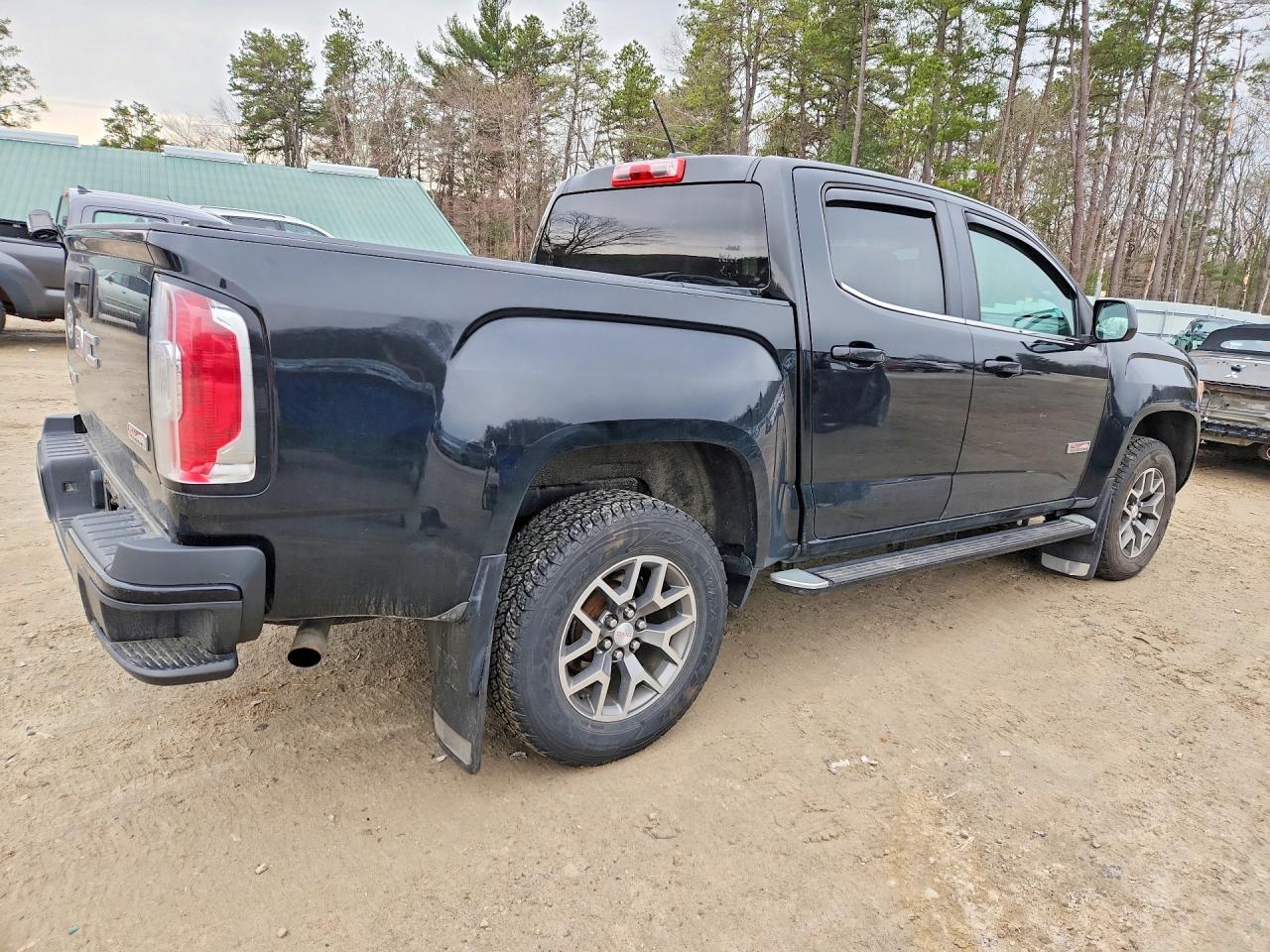 2015 GMC Canyon SLE