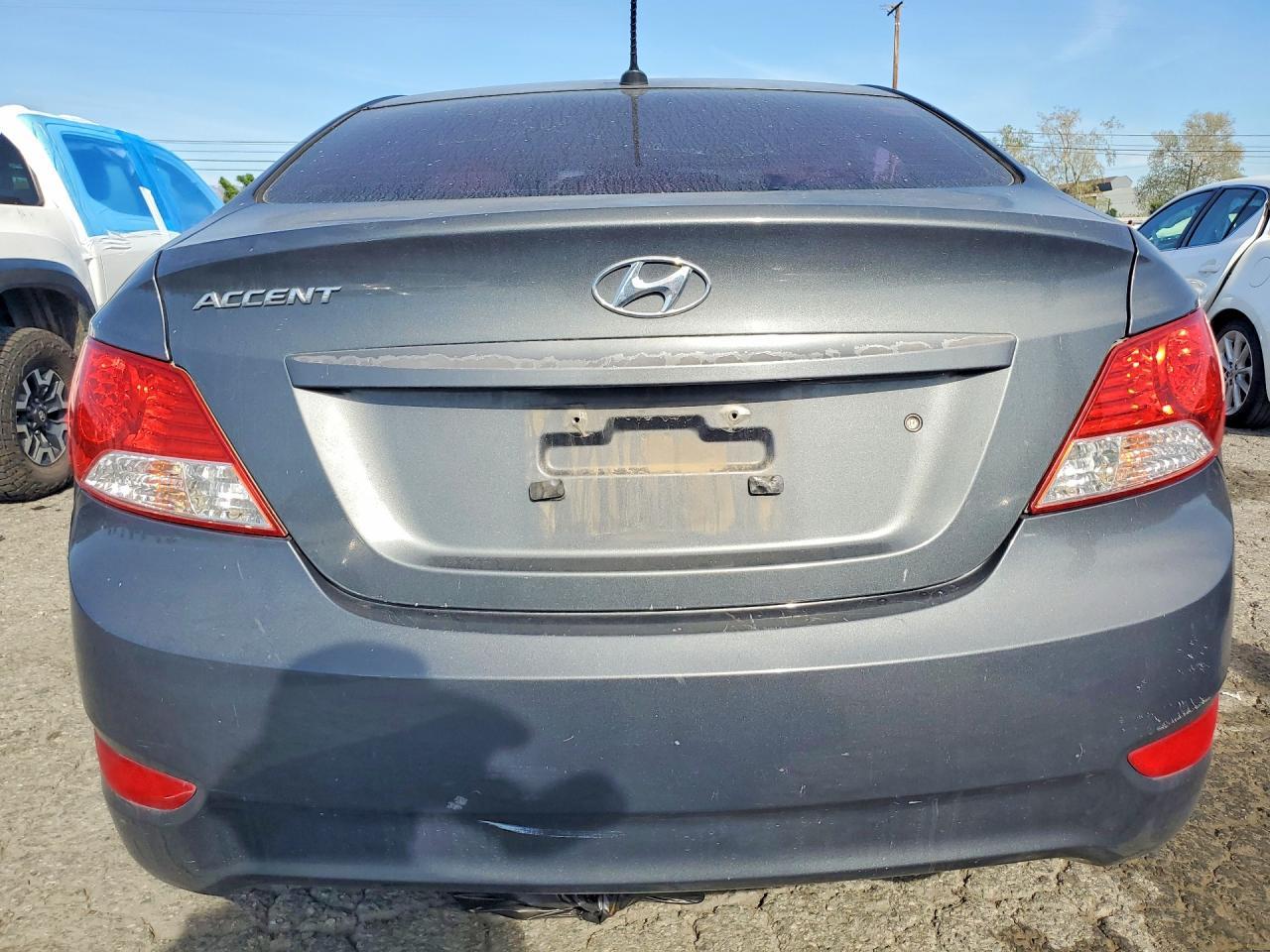 2012 Hyundai Accent gls