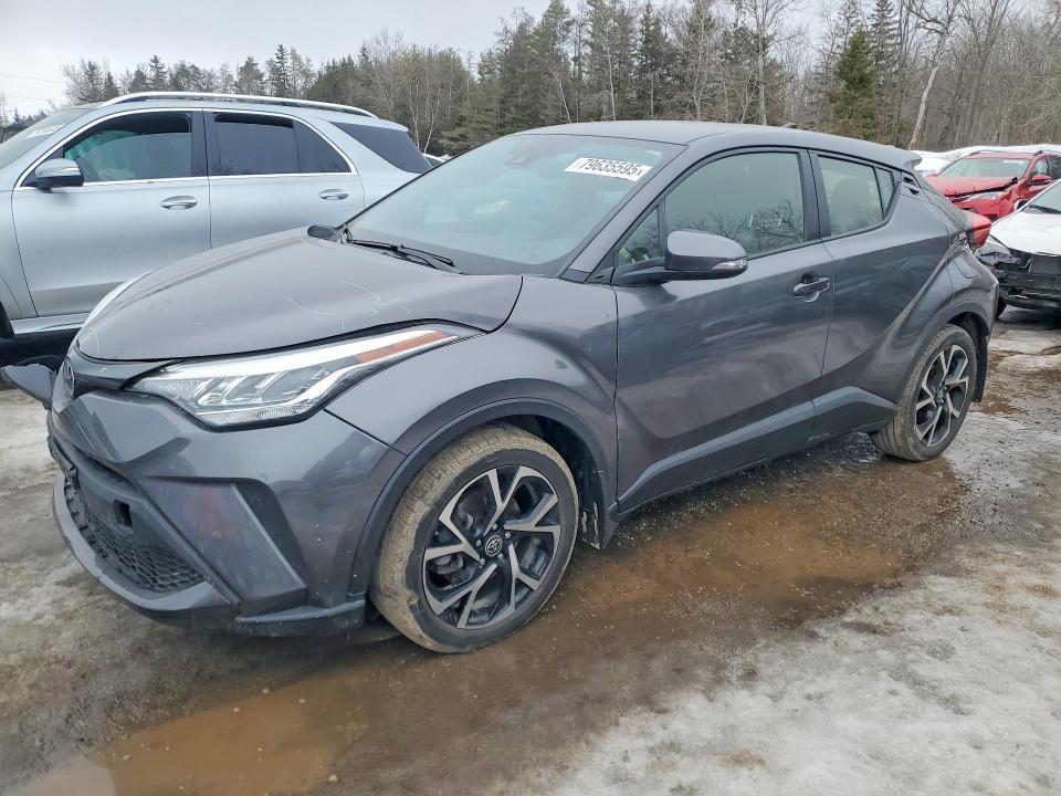 2021 Toyota C-hr le