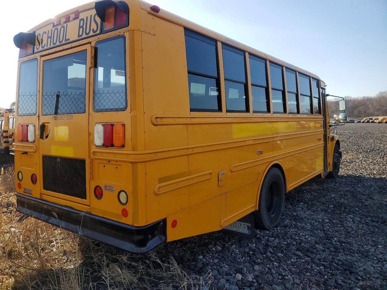 2014 Freigliner 2014 Thomas SAF-T-LINER C2-School Bus