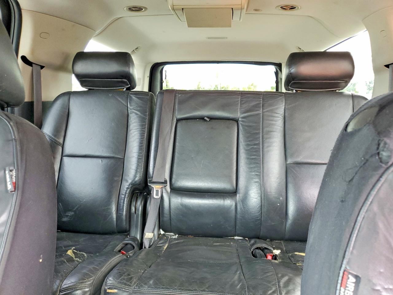 2010 Cadillac Escalade esv Luxury