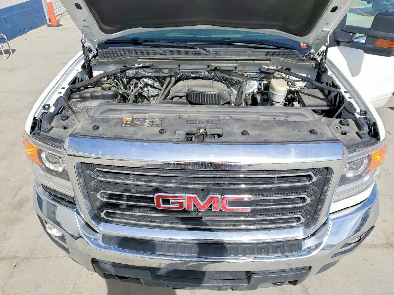 2016 GMC Sierra K2500 SLE