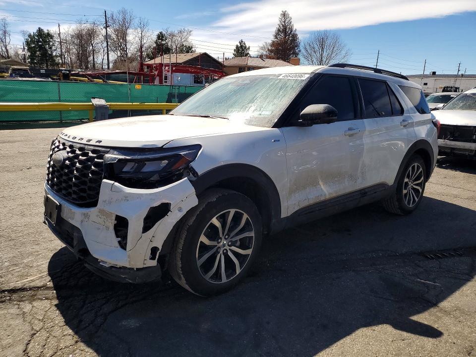 2025 Ford Explorer St-line