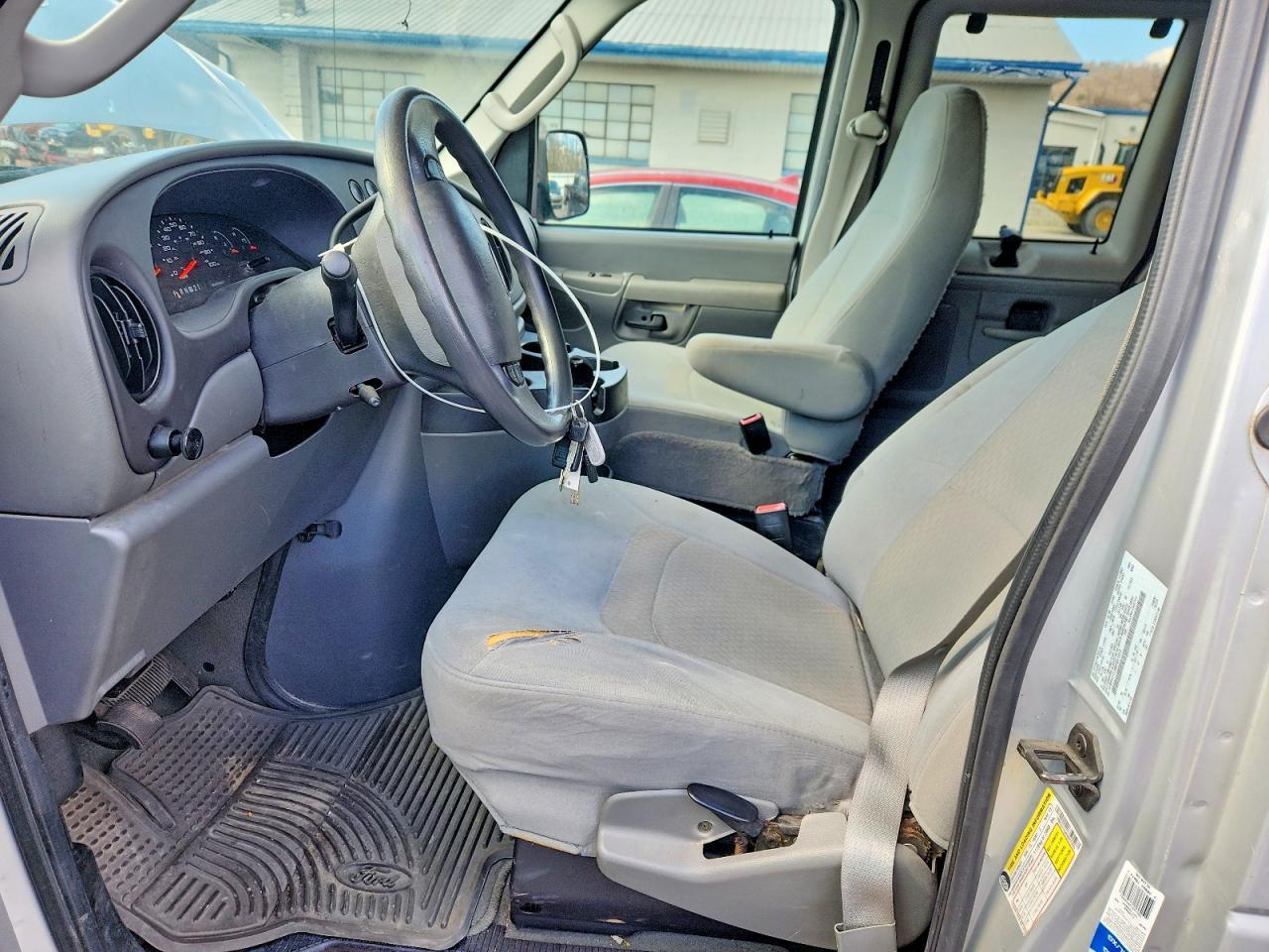 2008 Ford Econoline E350 Super Duty Wagon