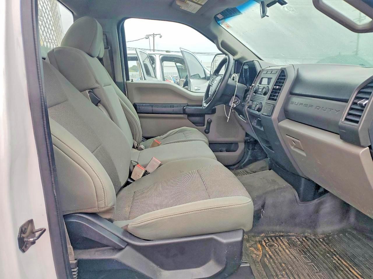 2018 Ford F250 Super Duty Utility / Service Truck