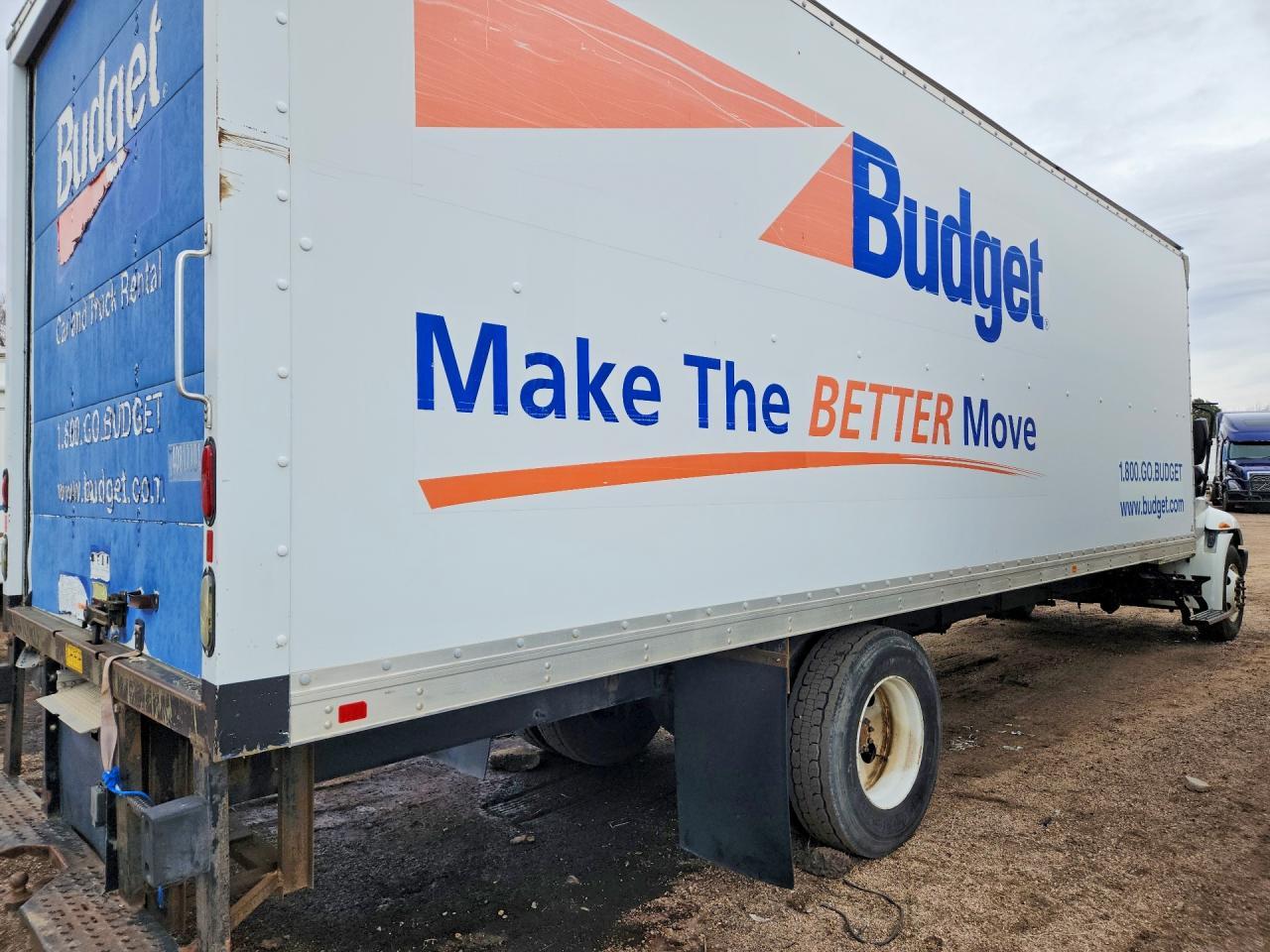2013 International 4300 BOX Truck
