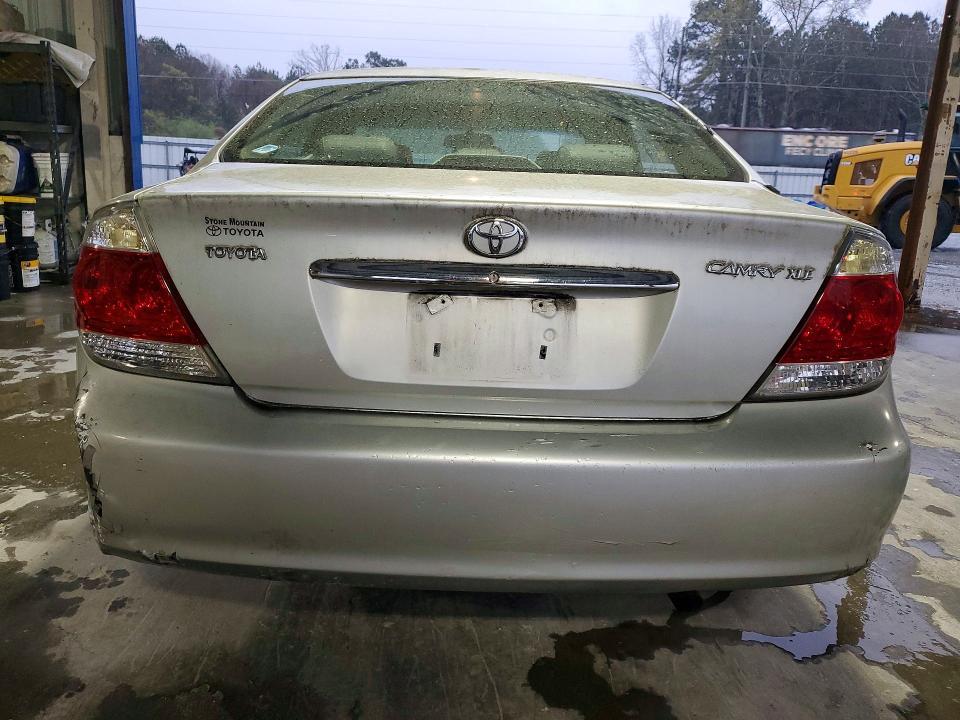 2005 Toyota Camry xle