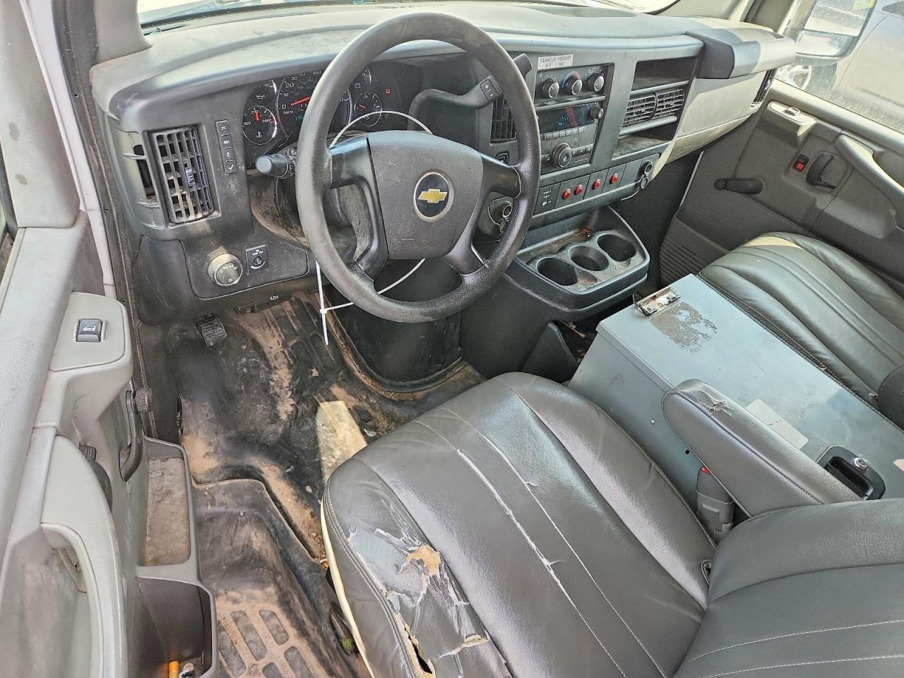 2013 Chev Express G2500
