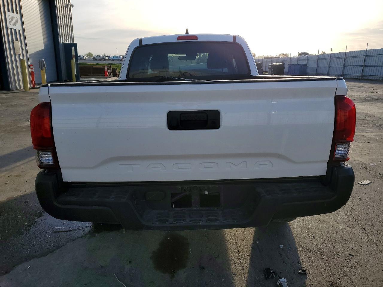 2022 Toyota Tacoma SR