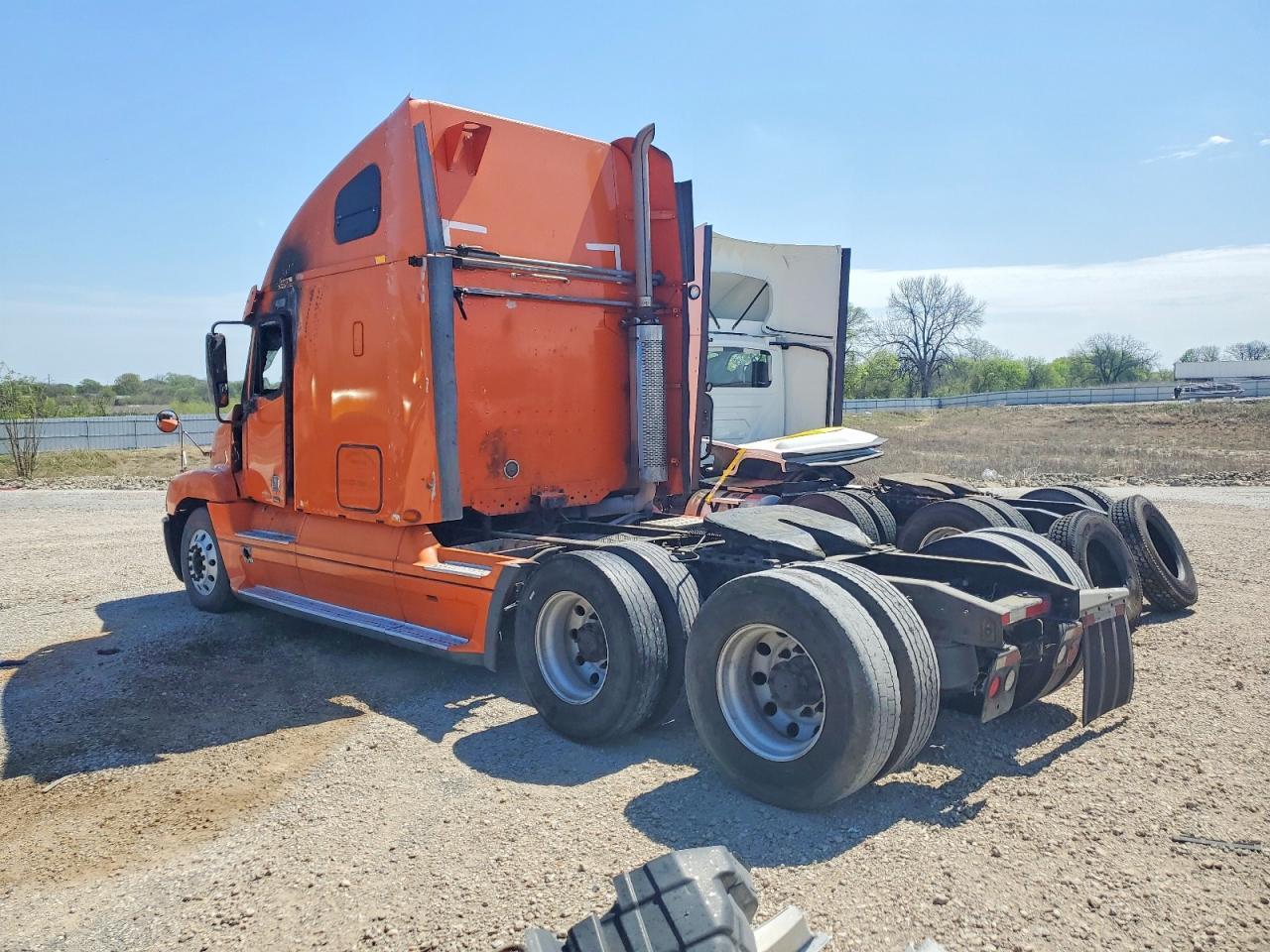 2005 Freightliner CST120 Semi Truck