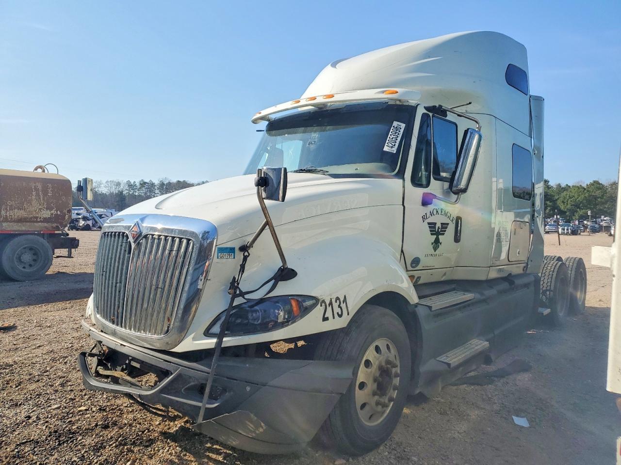 2015 International Prostar Semi Truck
