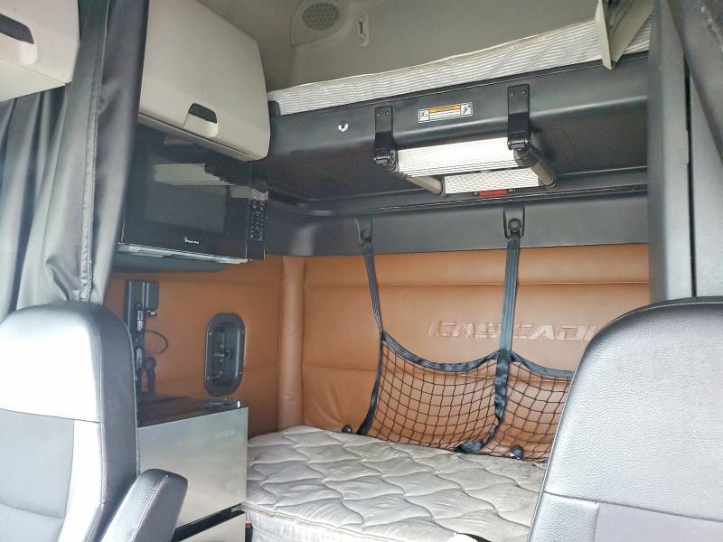 2022 Freigliner 2022 Freightliner Cascadia 126 Semi Truck