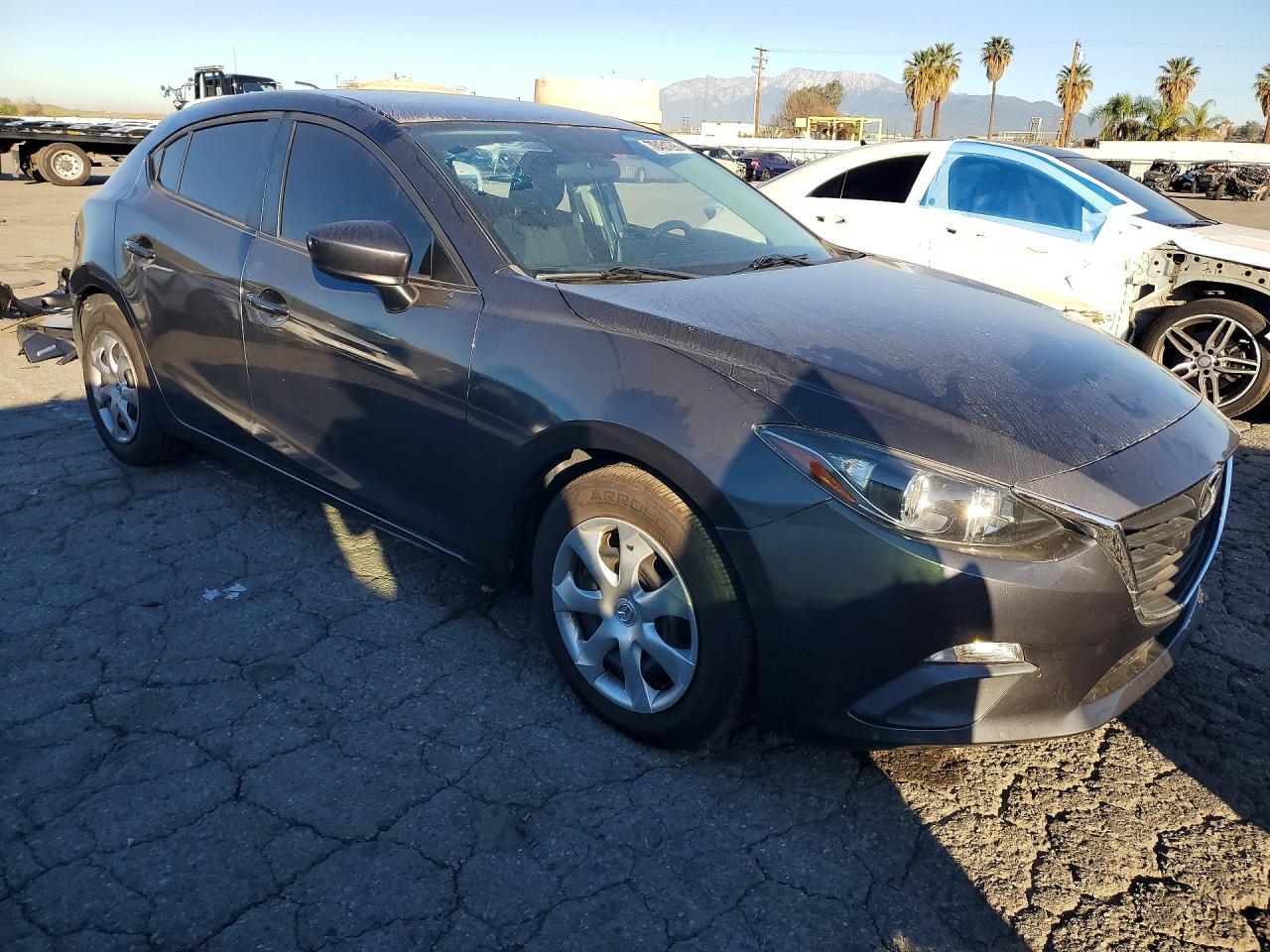 2016 Mazda 3 Sport