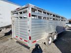 2010 Feat - Featherlite 2010 Featherlite 8127 Livestock Trailer