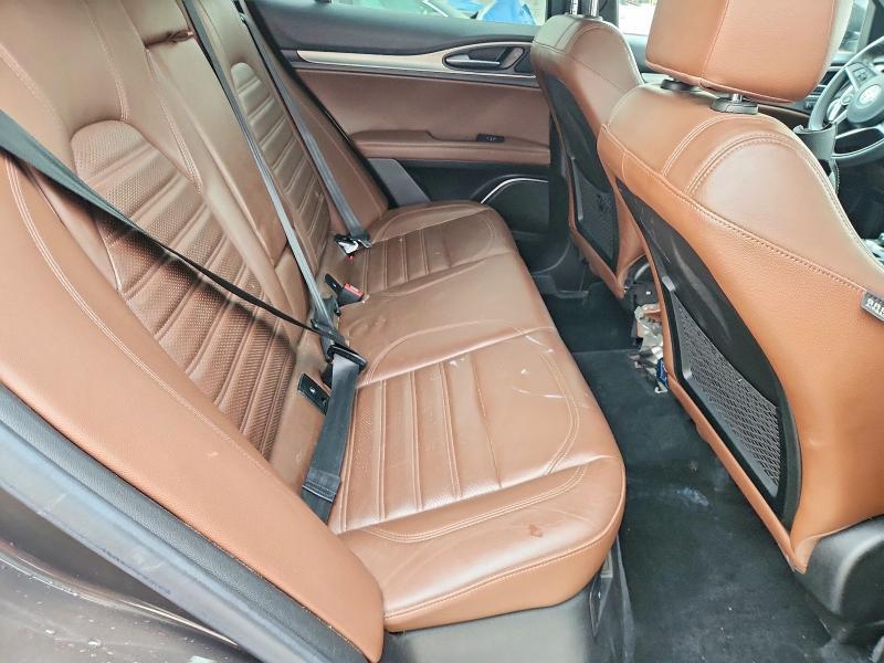 2019 Alfa Romeo Stelvio ti