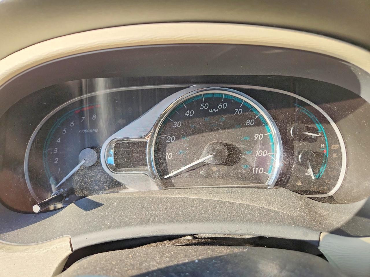2014 Toyota Sienna xle 8-passenger