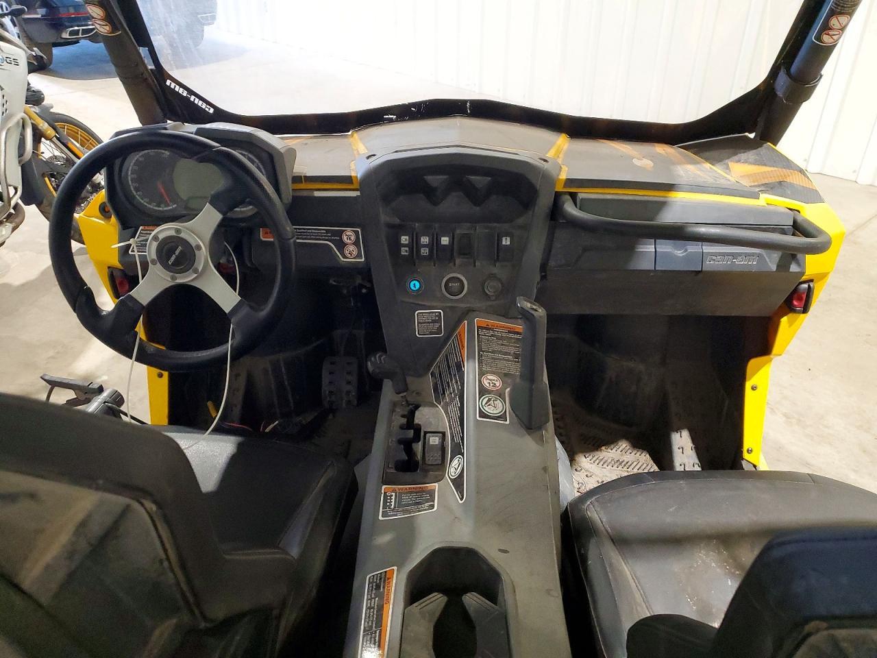 2012 Can-Am Commander 1000 XT