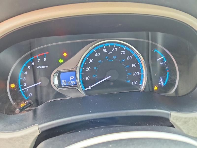 2014 Toyota Sienna xle 8-passenger