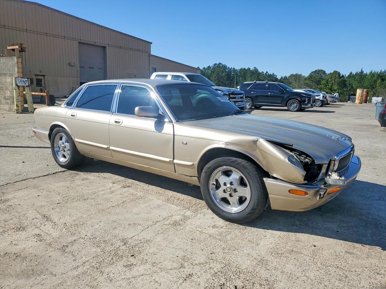 2003 Jaguar XJ8
