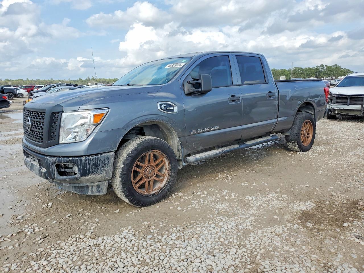 2017 Nissan Titan XD S