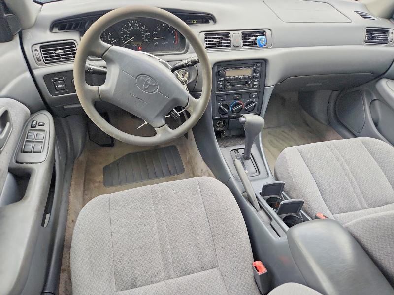 2001 Toyota Camry le