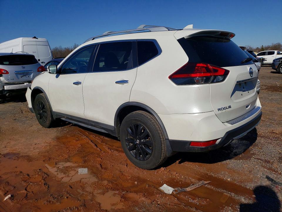 2018 Nissan Rogue sv