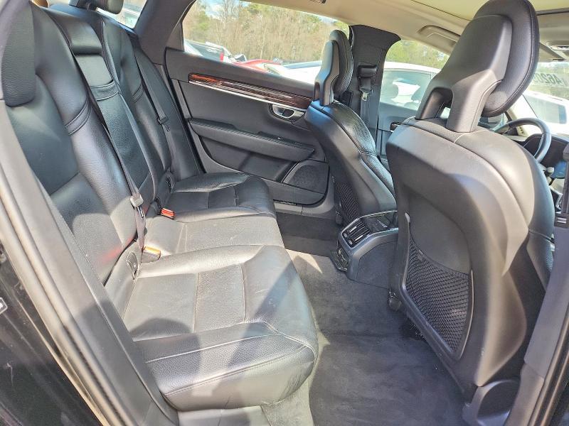 2018 Volvo S90 T5 Momentum