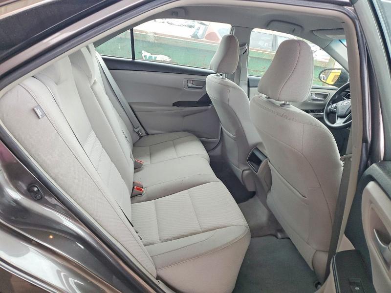 2016 Toyota Camry le