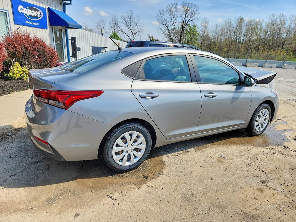 2022 Hyundai Accent se