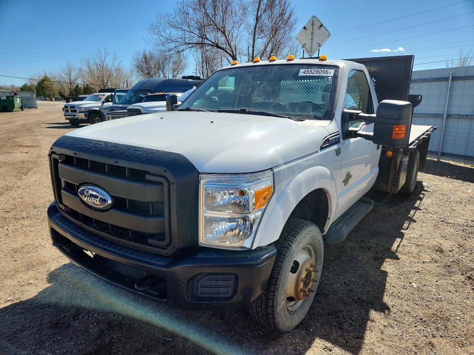 2012 Ford F350 Super Duty Flatbed Truck