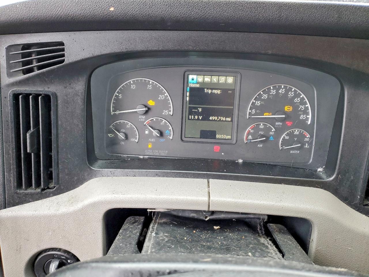 2019 Freightliner Cascadia 126 Semi Truck