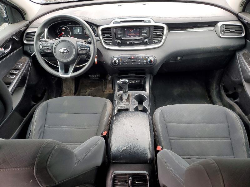 2016 KIA Sorento lx V6