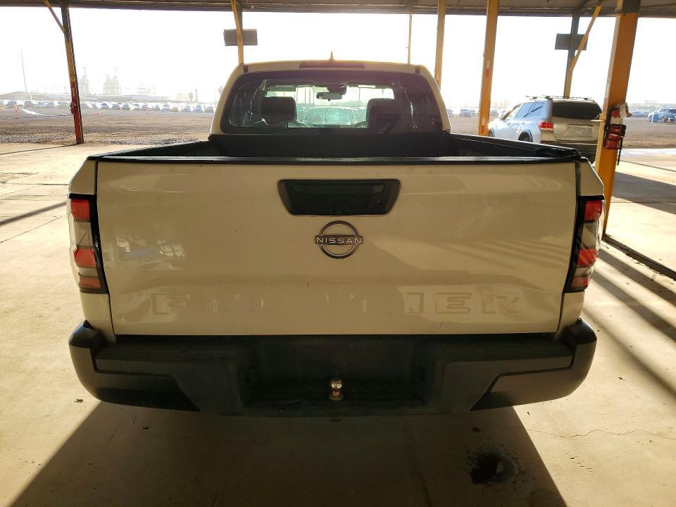 2022 Nissan Frontier S