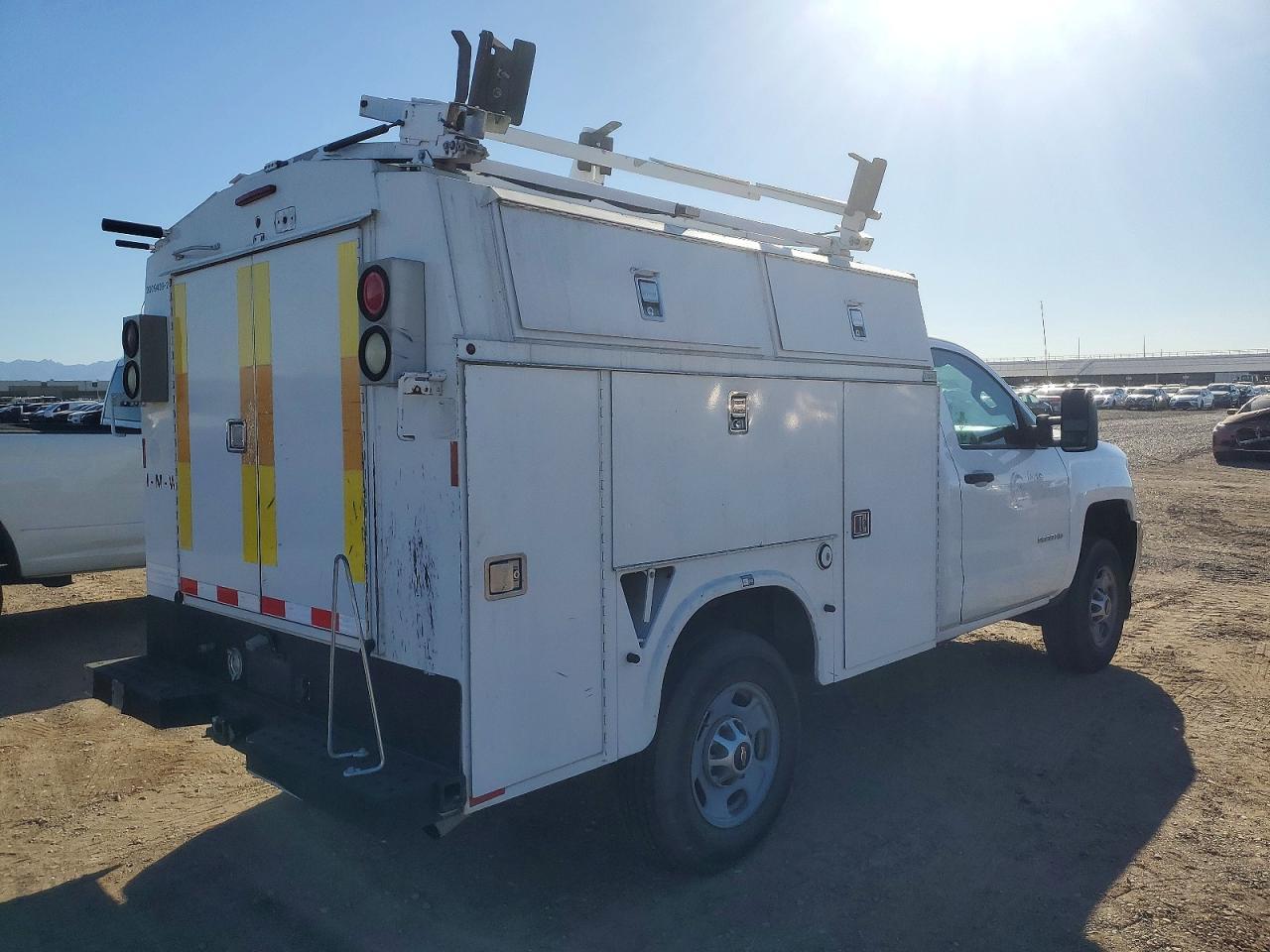 2015 Chevrolet Silverado C2500 Utility / Service Truck