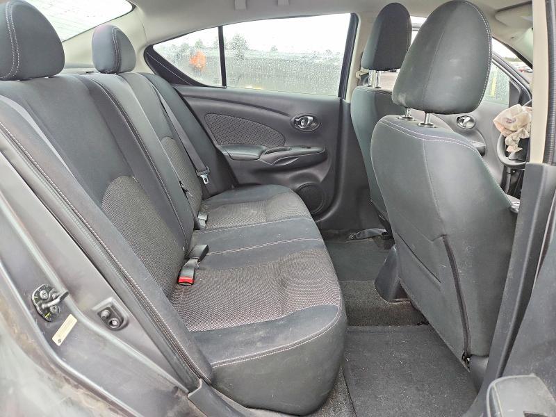2016 Nissan Versa 1.6 sv