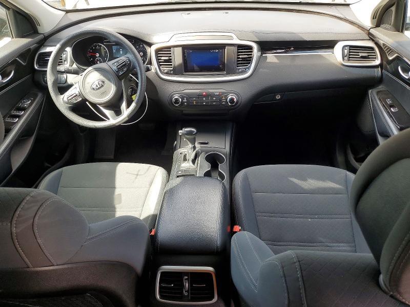 2016 KIA Sorento lx V6