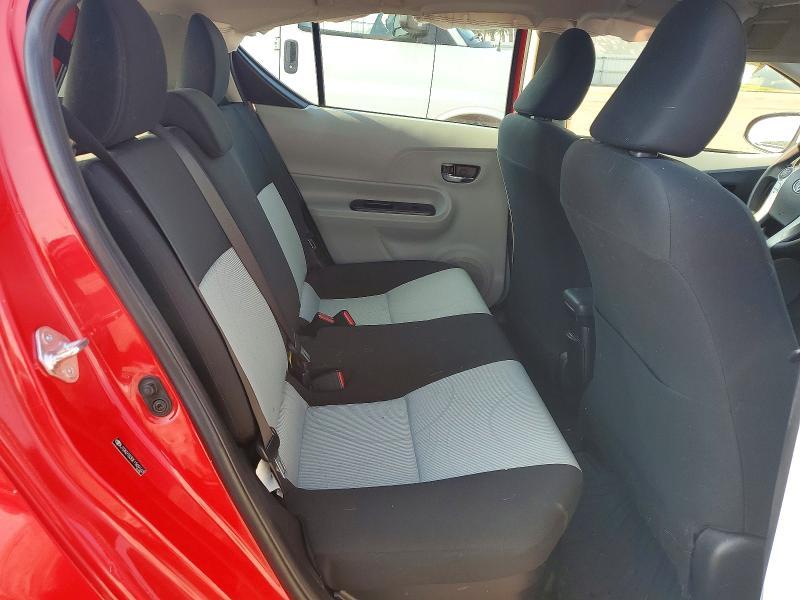 2014 Toyota Prius c two