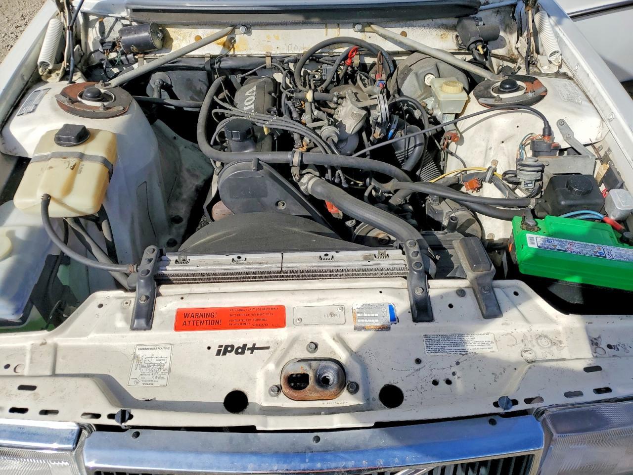 1990 Volvo 240 Base