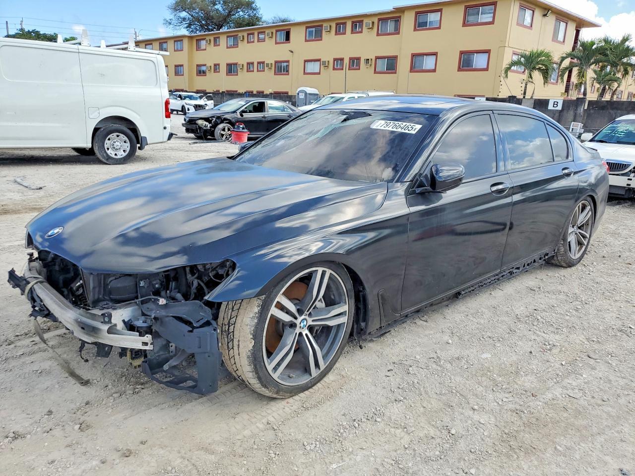 2019 BMW 740 i