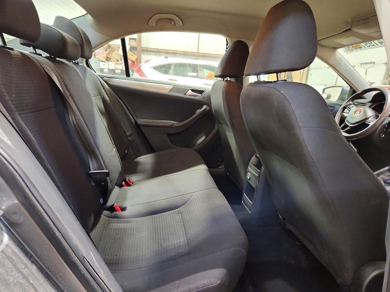 2015 Volkswagen Jetta Base