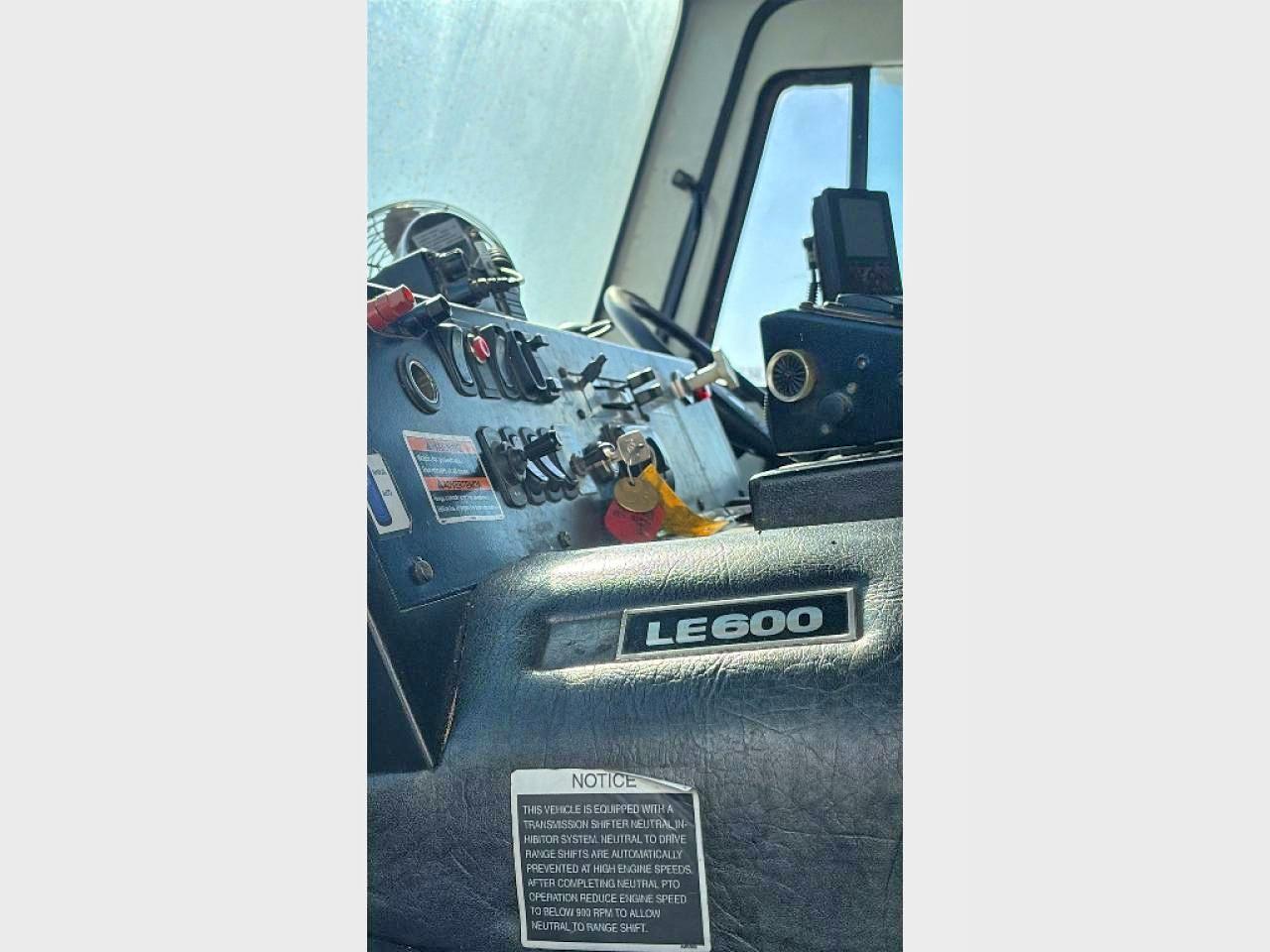 2016 Mack LEU613 Refuse Truck