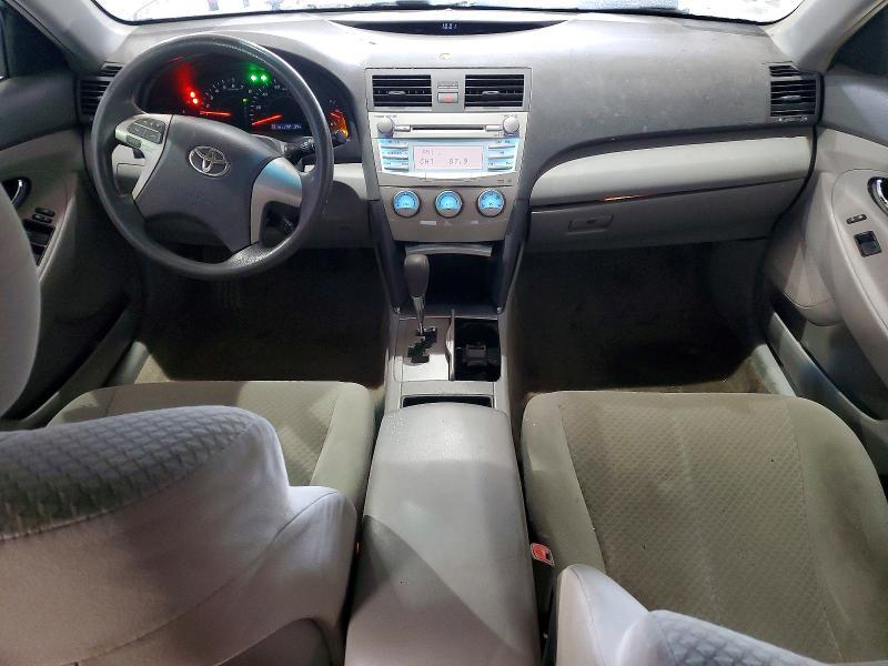 2009 Toyota Camry le